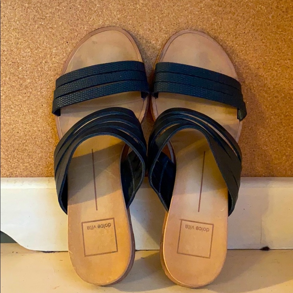 Dolce Vita Black strap sandals, size 7